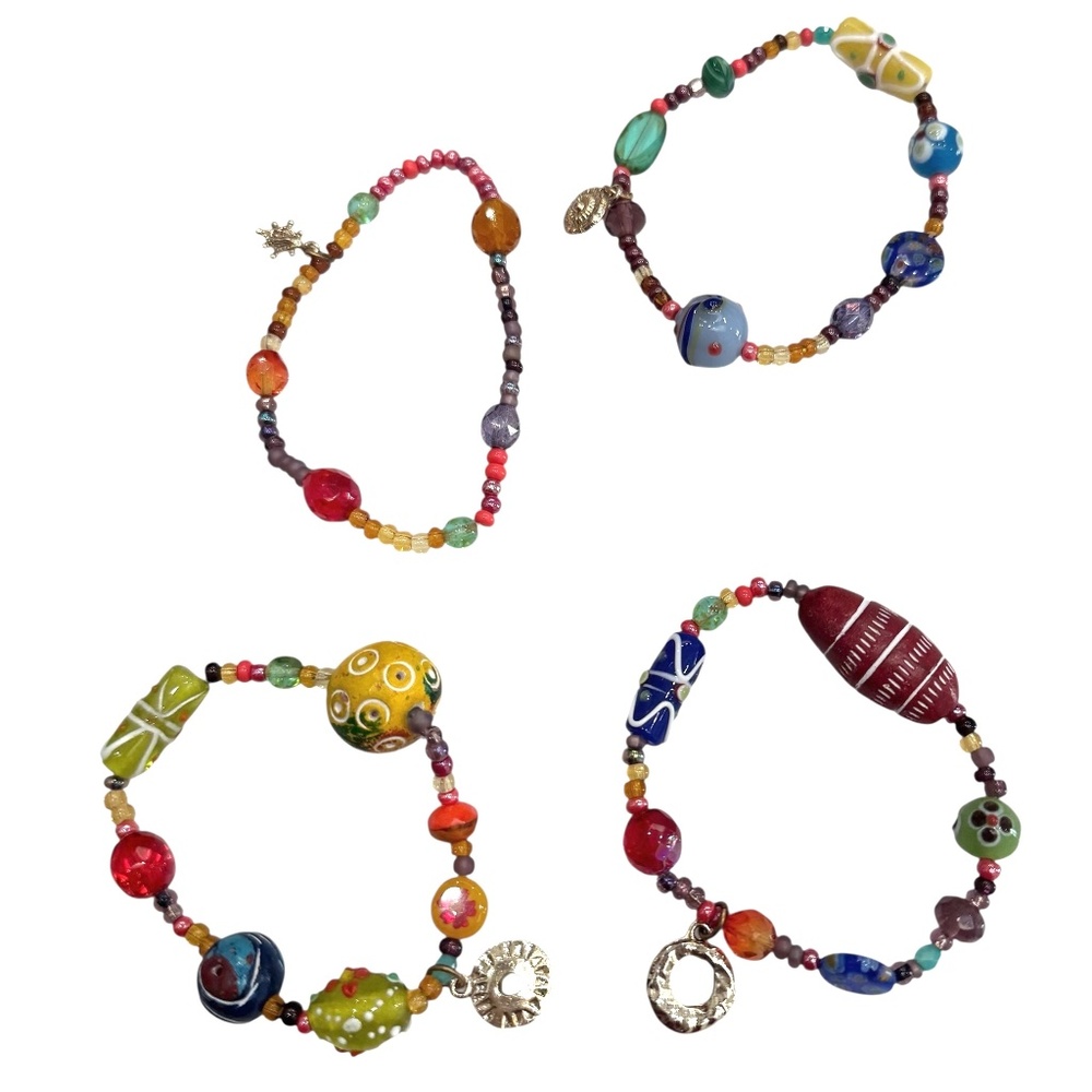 VINTAGE MULTICOLOR GLASS AND BEAD STRETCHY BRACELETS - SET OF 4